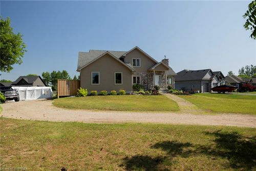 238 Burford-Delhi Townline Rd, Scotland, ON, N0E1R0 | Card Image