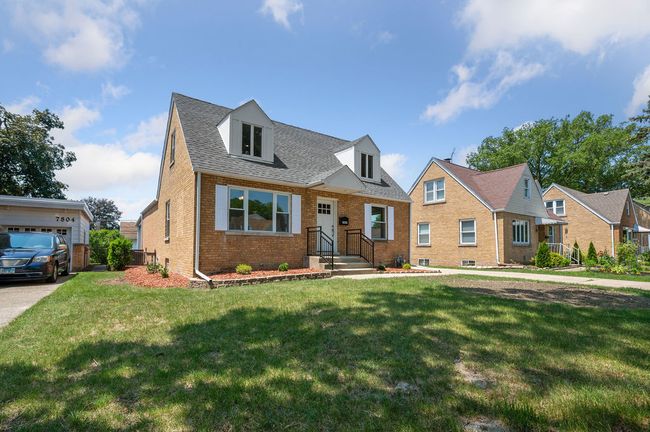 7810 N Neva Ave, House other with 4 bedrooms, 3 bathrooms and 1 parking in Niles IL | Image 49