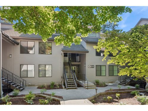 47-4000 Carman Dr, Lake Oswego, OR, 97035-2475 | Card Image