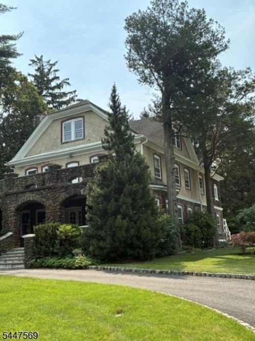 2-679 Mountain Blvd, Watchung, NJ, 07069-6230 | Card Image