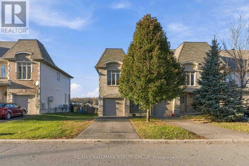 110 Asselin St, Limoges, ON, K0A2M0 | Card Image