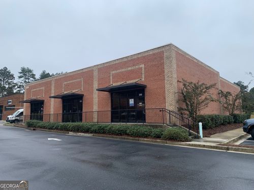 300-435 Loganville Hwy, winder, GA, 30680-4366 | Card Image