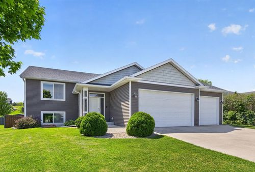 810 8th Ave Sw, Pine Island, MN, 55963-6778 | Card Image