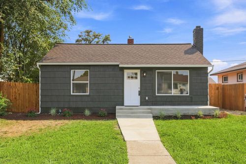 1228 E Garland Ave, Spokane, WA, 99207 | Card Image