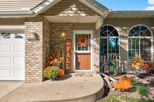 11122 16th St Ne, Saint Michael, MN, 55376-4218 | Card Image