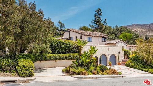 17447 Camino De Yatasto, Pacific Palisades, CA, 90272-2011 | Card Image