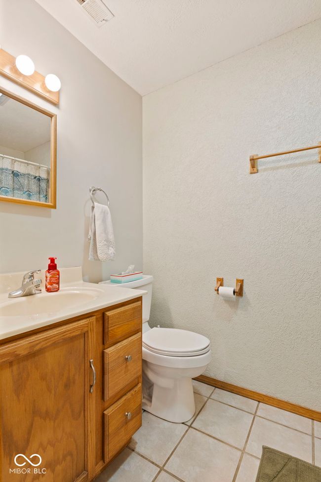13309 E Hillview Ln, House other with 3 bedrooms, 2 bathrooms and null parking in Solsberry IN | Image 19