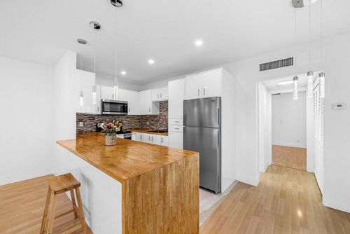 116 Salisbury E, West Palm Beach, FL, 33417-1956 | Card Image