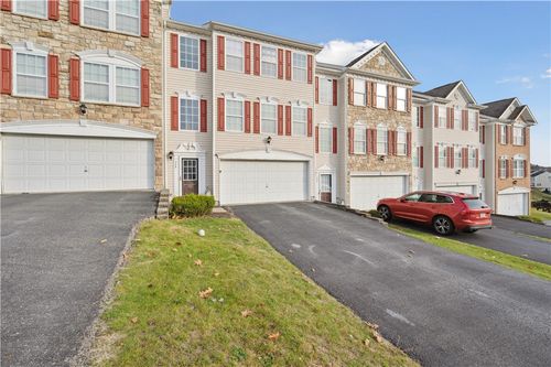 746 Freedom Dr, Collier Twp, PA, 15106 | Card Image