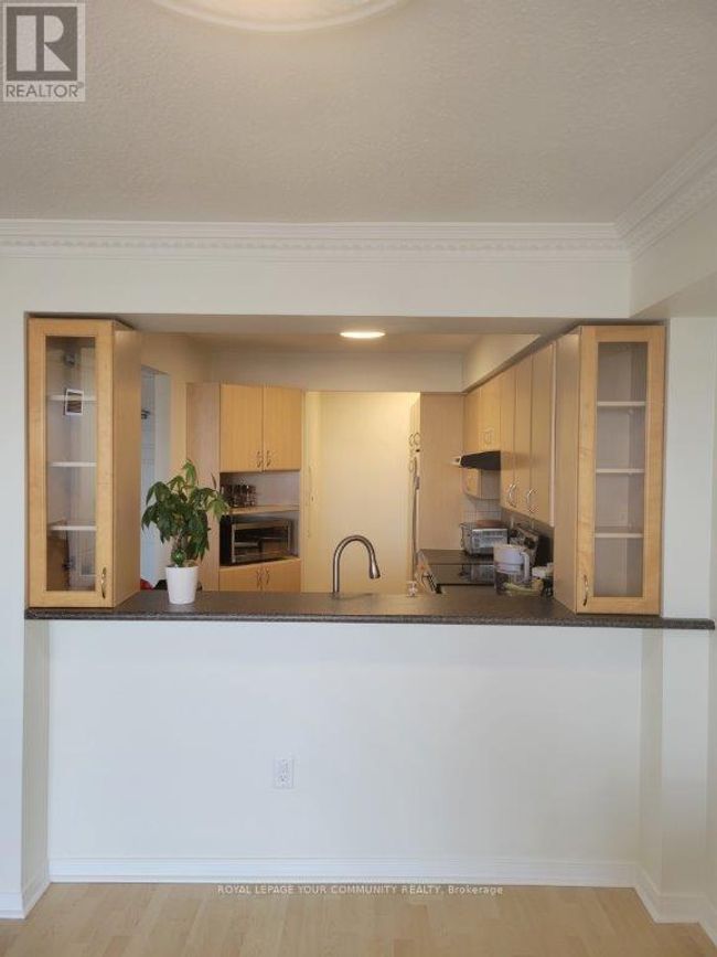 617 - 309 E Major Mackenzie Drive E, Condo with 2 bedrooms, 2 bathrooms and 1 parking in Richmond Hill (Harding) ON | Image 10