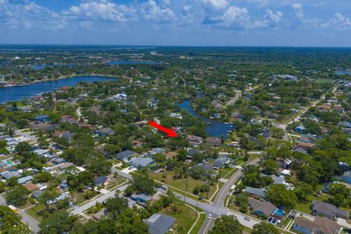 912 Seminole Blvd, TARPON SPRINGS, FL, 34689-2439 | Card Image