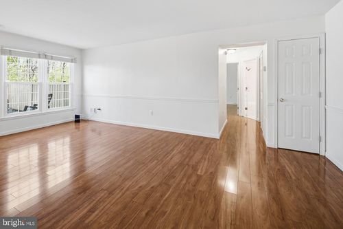 2832 Chablis Cir, WOODBRIDGE, VA, 22192-1946 | Card Image