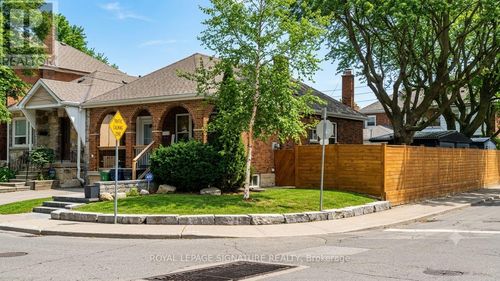 1 Roseneath Gardens, Toronto (Oakwood Village), ON, M6C3X5 | Card Image