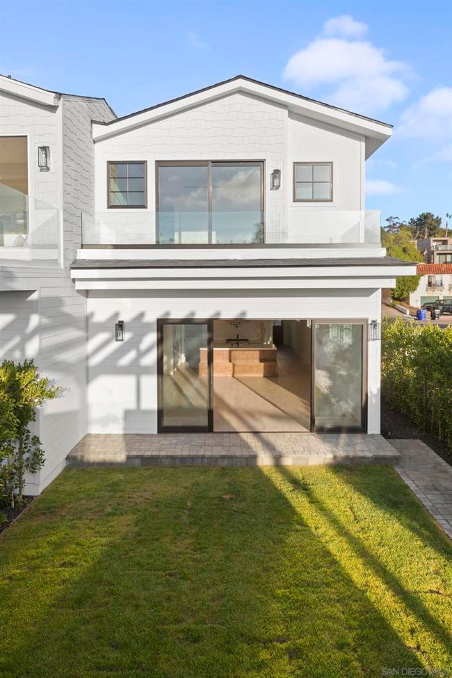 7214 Fay Ave, House other with 4 bedrooms, 3 bathrooms and 2 parking in La Jolla CA | Image 19