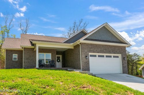 174 Flag Stone Way, Clinton, TN, 37716-7219 | Card Image