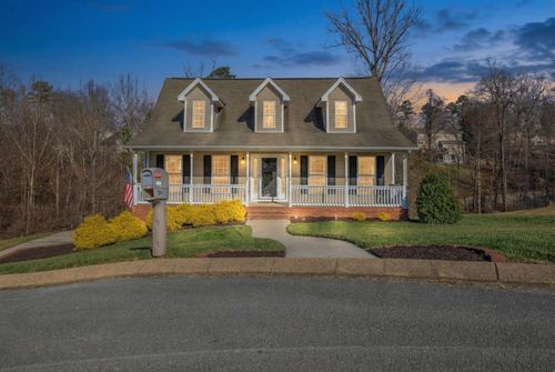 1984 Hardwood Ln, Soddy Daisy, TN, 37379-3472 | Card Image