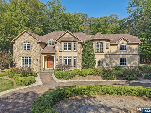 16 Eugene Dr, Saddle River, NJ, 07458-2957 | Card Image