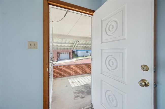 502 Sycamore St, House other with 3 bedrooms, 2 bathrooms and 2 parking in Vandergrift PA | Image 7