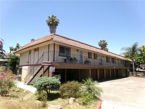 503 W California Ave, Vista, CA, 92083-3554 | Card Image