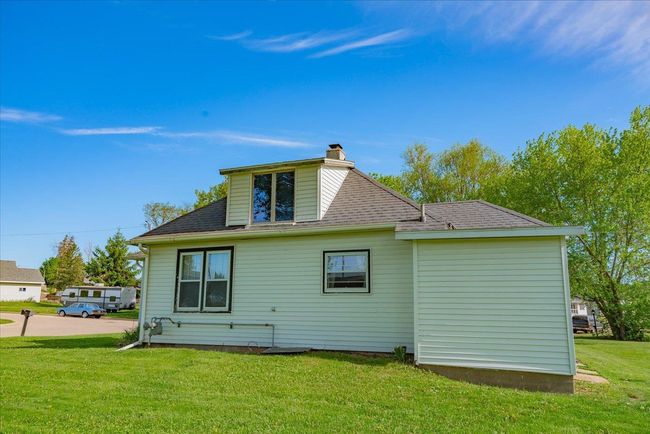 500 2 Nd Ave, House other with 2 bedrooms, 1 bathrooms and null parking in HOLLANDALE WI | Image 46