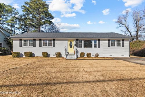 3002 Northwoods Dr, Jacksonville, NC, 28540-3842 | Card Image