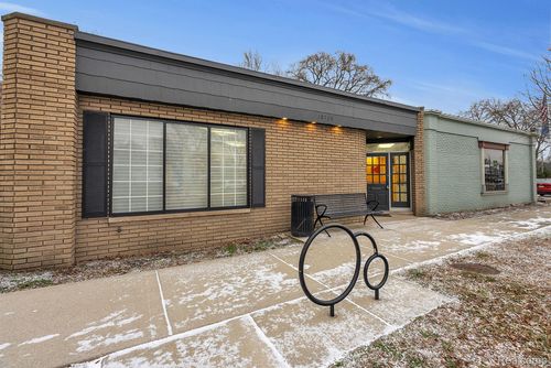 18120 Mack Ave, Grosse Pointe, MI, 48230-6237 | Card Image