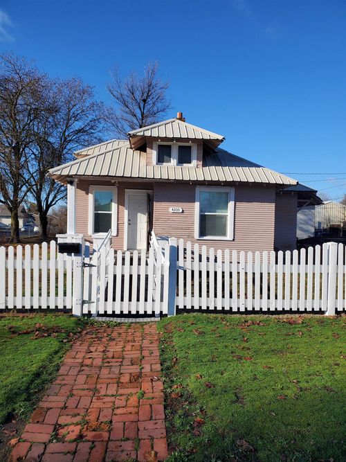 4203 N Napa St, Spokane, WA, 99207-4358 | Card Image