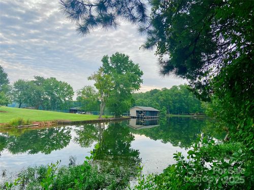 2-15186 Cove Point Ln, Norwood, NC, 28128 | Card Image