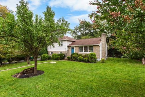 210 Jonathan Dr, EASTON, PA, 18045-5706 | Card Image
