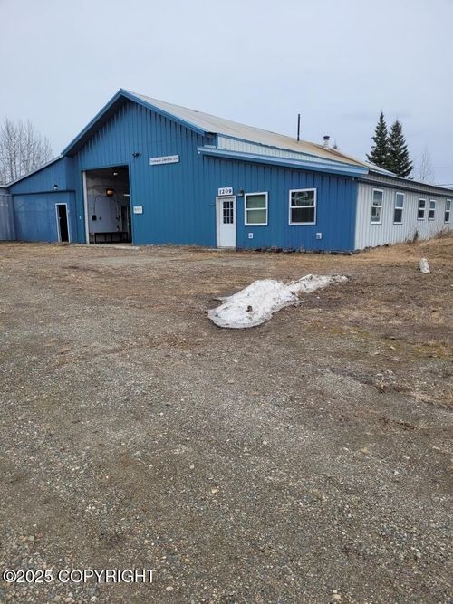 1209 Dennis Rd, North Pole, AK, 99705-5992 | Card Image
