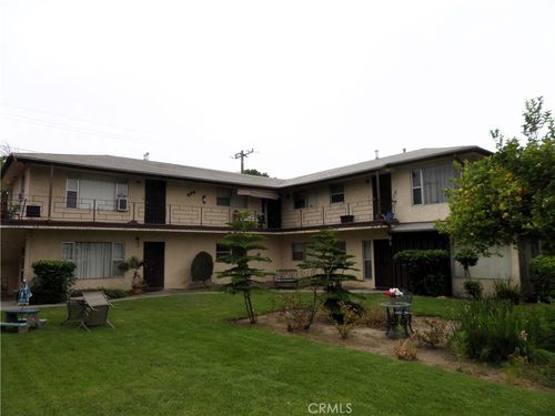 414 E 61st St, Long Beach, CA, 90805-2996 | Card Image