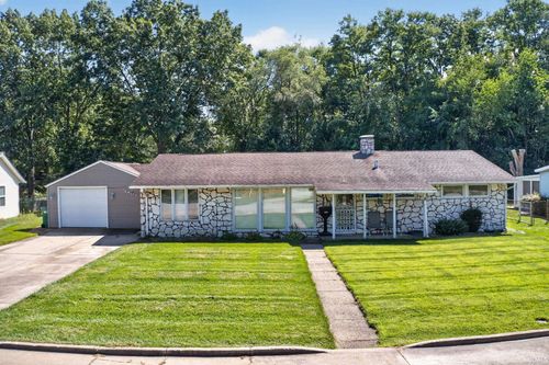 3807 Terry Ln, Mishawaka, IN, 46544-3834 | Card Image