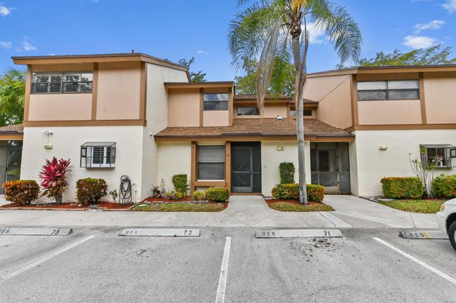 4709 Nw 30 Th St, Condo with 3 bedrooms, 3 bathrooms and null parking in Coconut Creek FL | Image 33