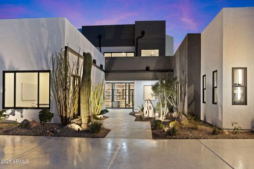 3135 E Palo Verde Dr, Phoenix, AZ, 85016-2407 | Card Image