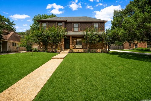 317 Crown Rdg, New Braunfels, TX, 78132-3808 | Card Image