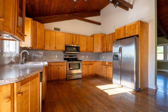 125 Woodchuck Ln, House other with 3 bedrooms, 3 bathrooms and null parking in Harwinton CT | Image 16