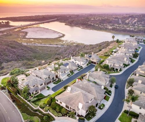 1808 Amalfi Dr, Encinitas, CA, 92024-1284 | Card Image