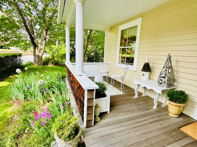 137 Main St, House other with 3 bedrooms, 2 bathrooms and 3 parking in Chester CT | Image 6