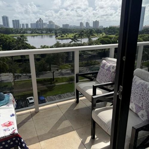 705-3675 N Country Club Dr, Aventura, FL, 33180-1706 | Card Image