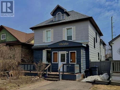 324 Harold St N, Thunder Bay, ON, P7C4C6 | Card Image