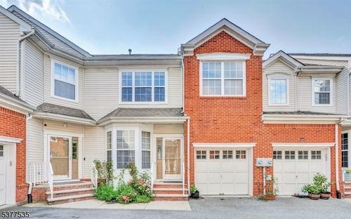 65 Albert Ct, Parsippany, NJ, 07054-3424 | Card Image