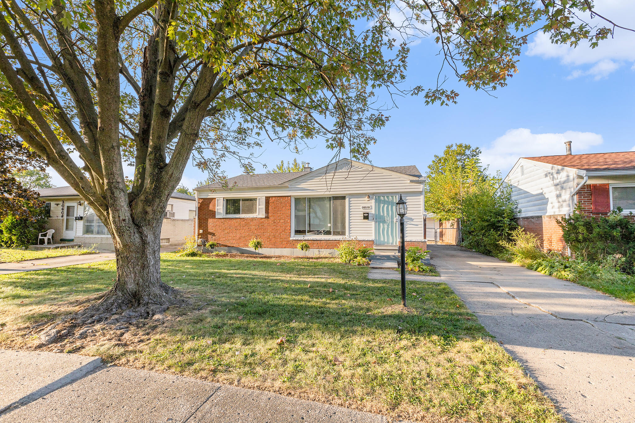 Rustic Ln, Westland, MI 48186
