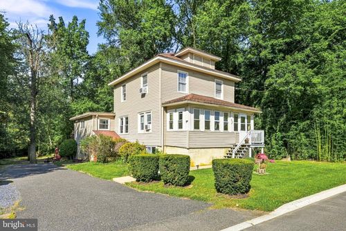208 Hartford Rd, Mount Laurel, NJ, 08054-9706 | Card Image