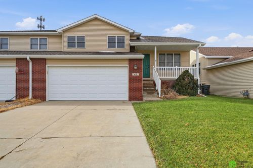 7401 S 28th St, Lincoln, NE, 68516-5812 | Card Image