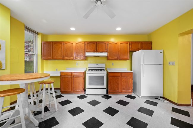 3336 Ward St, House other with 4 bedrooms, 2 bathrooms and null parking in Oakland PA | Image 7