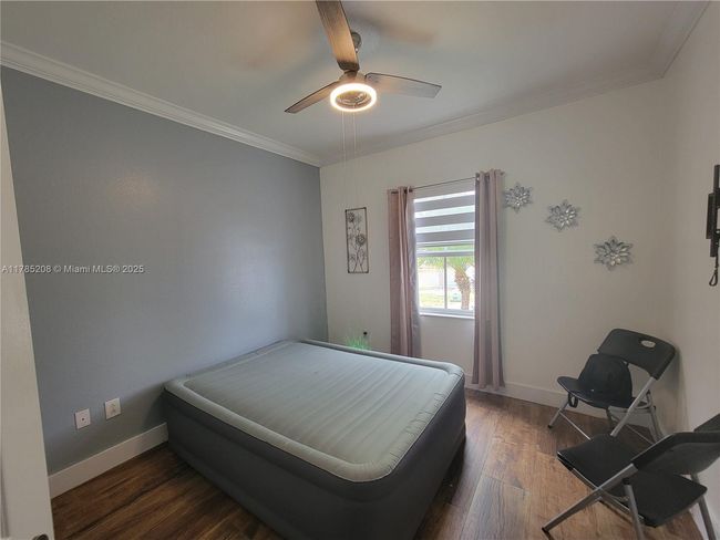 405 Ne 25 Th Ter, House other with 3 bedrooms, 2 bathrooms and null parking in Homestead FL | Image 7