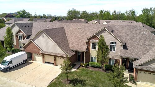 14225 Shadywood Dr, Sterling Heights, MI, 48312-3430 | Card Image