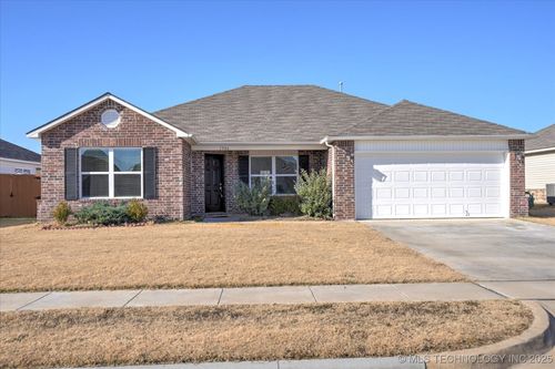 1906 S 15th Street, Broken Arrow, OK, 74012 | Card Image