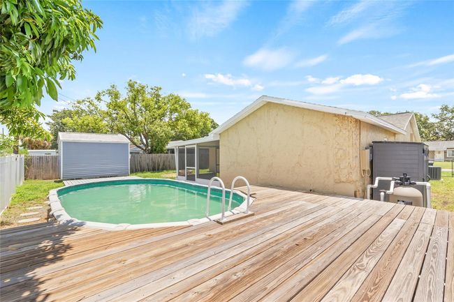 6012 Flora Ter, House other with 3 bedrooms, 2 bathrooms and null parking in APOLLO BEACH FL | Image 35