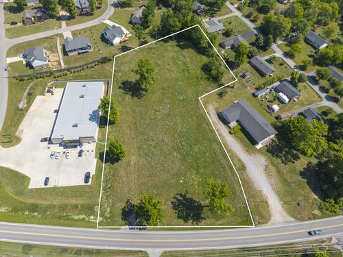 621 Mcmurry Blvd E, Hartsville, TN, 37074-1916 | Card Image